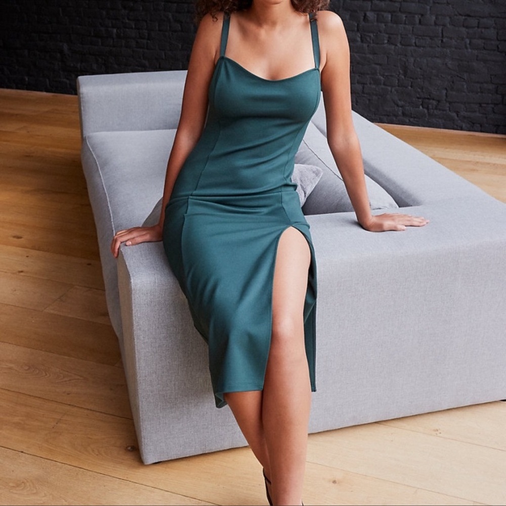 NWT Babaton Aritzia Ignite Scarab Party Midi Slit Dress Small